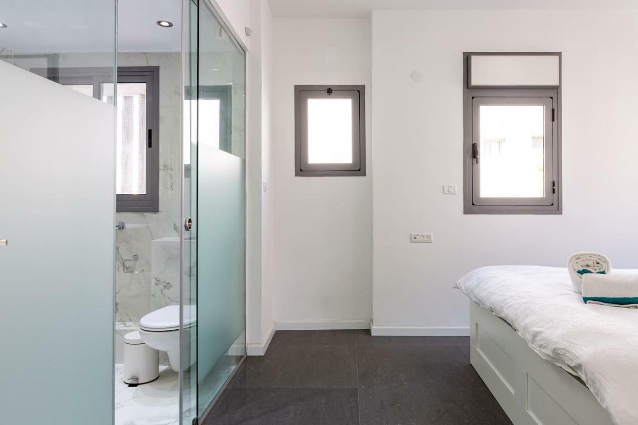 Bnbisrael Apartments - Hakovchim Miroir Tel Aviv Exterior photo